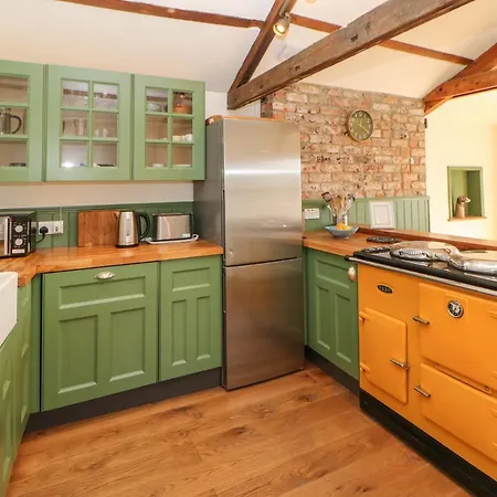 Old Wool Shop * 레이번